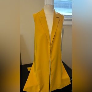 Forever 21 size Medium Sleeveless Blazer